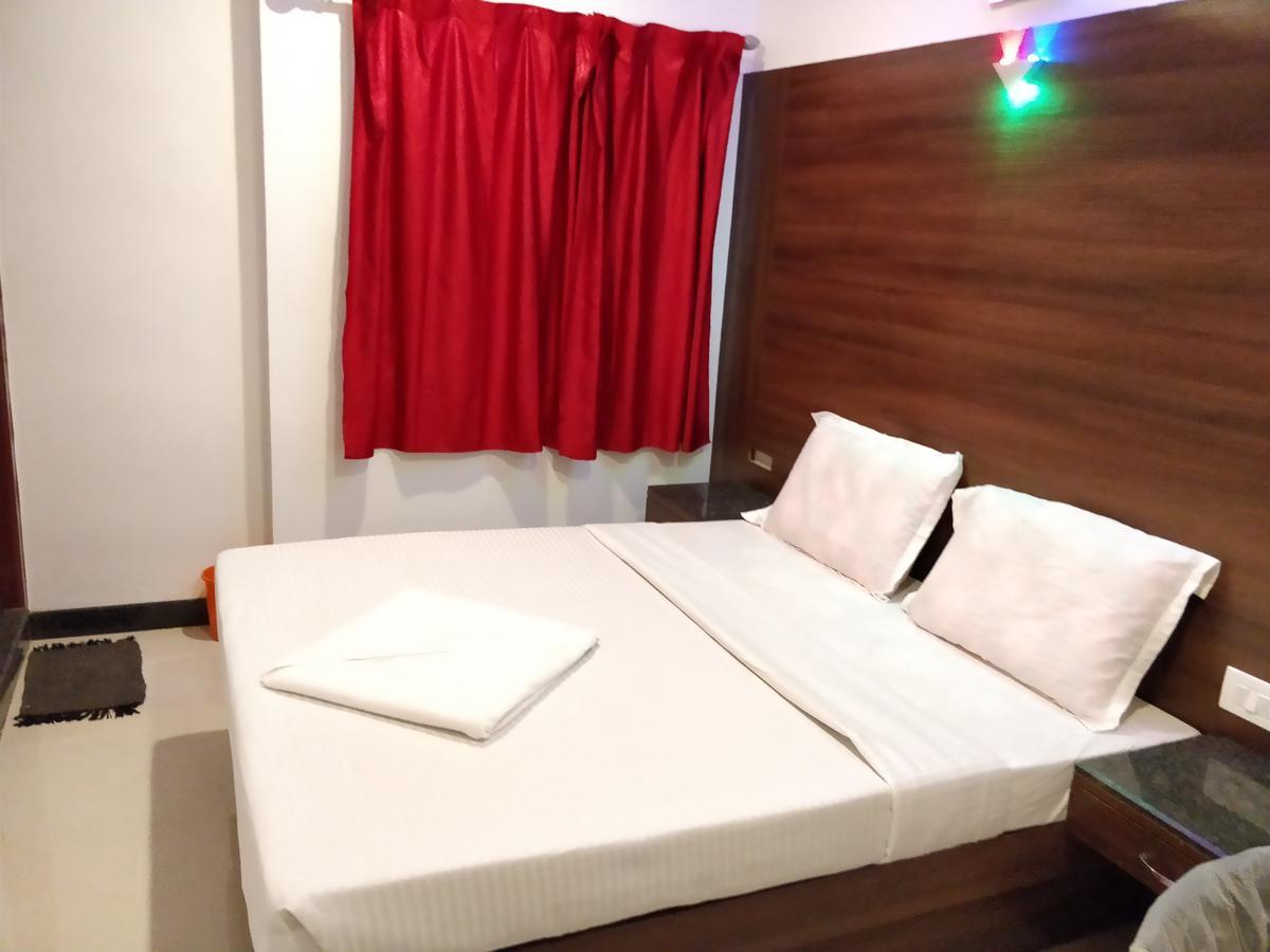Hôtel Ics Resiidency à Kanchipuram Extérieur photo